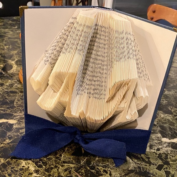 **MADE TO ORDER** A.A. Handmade Book Folding GIFT Sponsor 🎁 - Picture 6 of 7